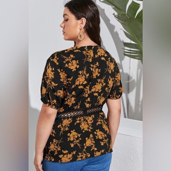 Floral Lace Peplum Black and Gold Top - Picture 4 of 7